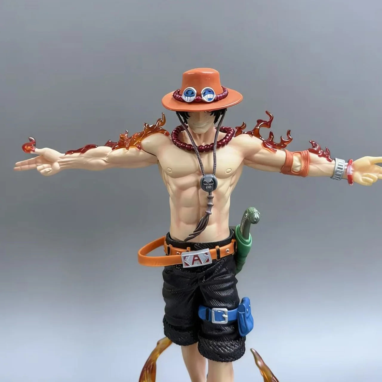 Figurine Ace 28cm