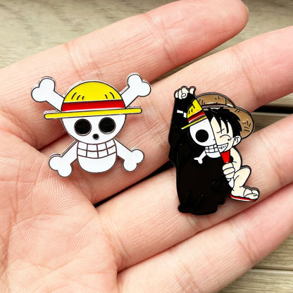 Lot 2 broches One Piece Luffy