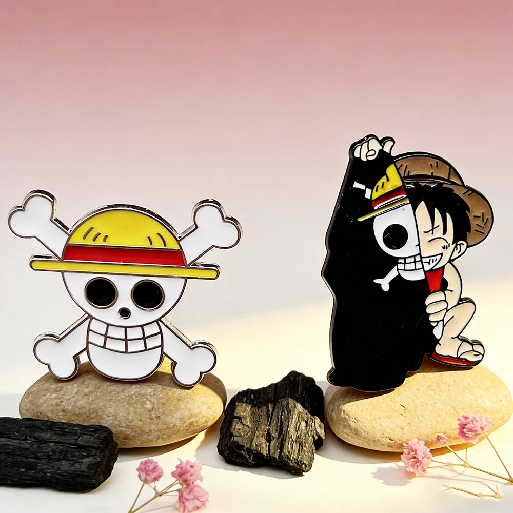Lot 2 broches One Piece Luffy